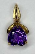 GOLD PENDANT SET WITH HEART SHAPED AMETHYST, stamped 750 Provenance: deceased estate Conwy