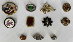 COLLECTION OF VICTORIAN AND LATER BROOCHES including agate, porcelain and semi-precious stone,