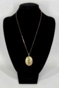 9CT GOLD OVAL HINGED LOCKET with fine link chain, 6.7gms Provenance: private collection Cheshire