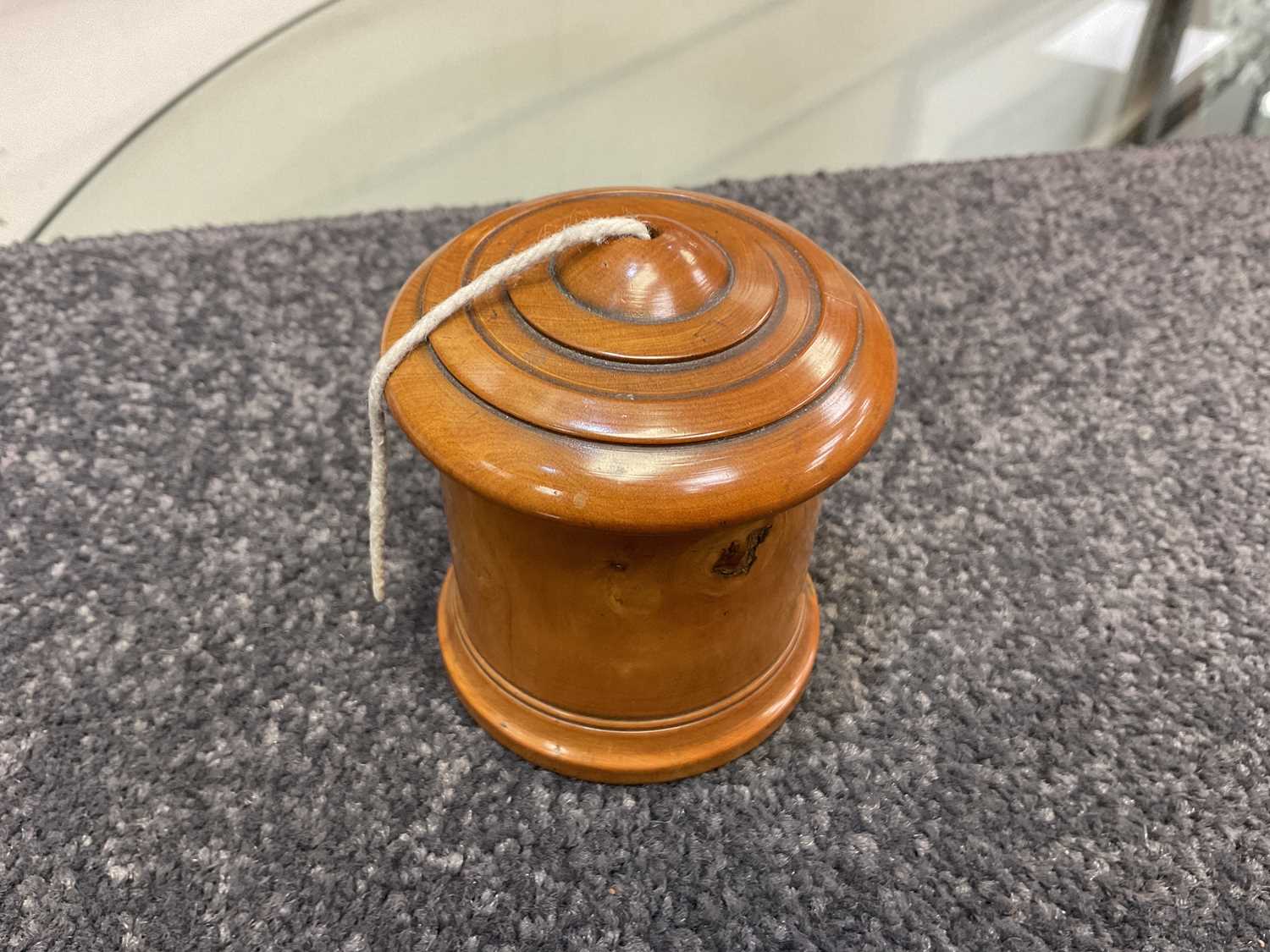 COLLECTION OF WRITING TREEN, including string box, timer, beehive money boxes, pounce mill, pounce - Image 11 of 17