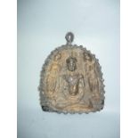 Großer Kettenanhänger mit Buddhadarstellung. Metall u.a. Asien 20.Jhdt. Ca. 12x9cm.