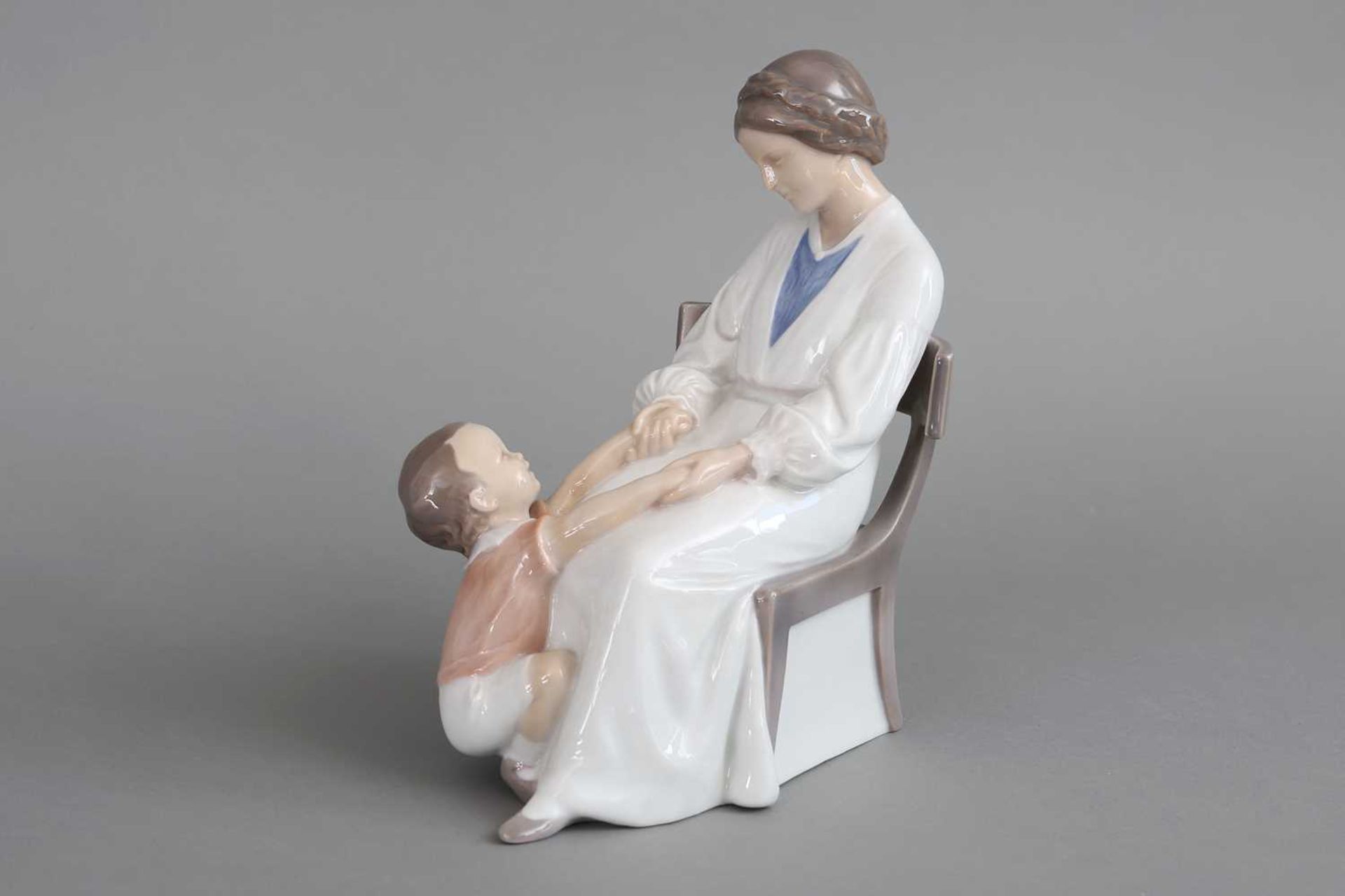 BING & GRÖNDAHL Porzellanfigur "Mutter mit Kind"