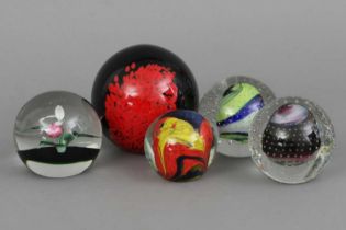 5 Glas Paperweights