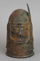 Afrikanischer Bronzekopf eines Oba Königs, Benin