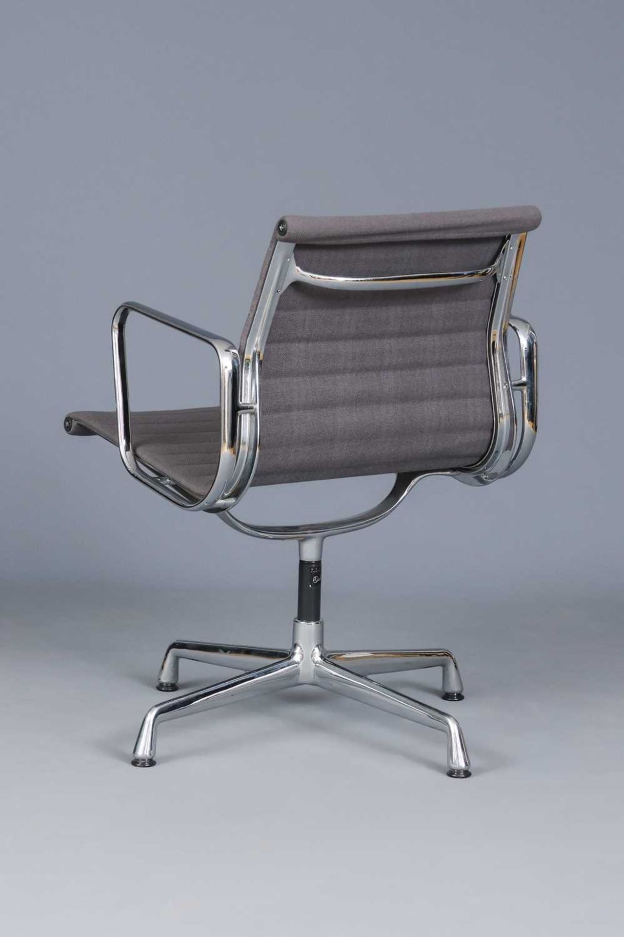 VITRA EA 108 Alu Chair - Image 3 of 4