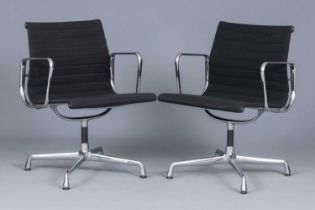 Paar VITRA EA108 Alu Chairs