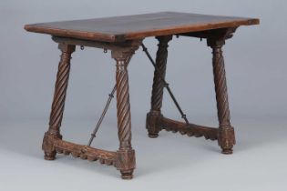 Ehemaliges Inventar WINDSOR CASTLE, Tisch der Renaissance