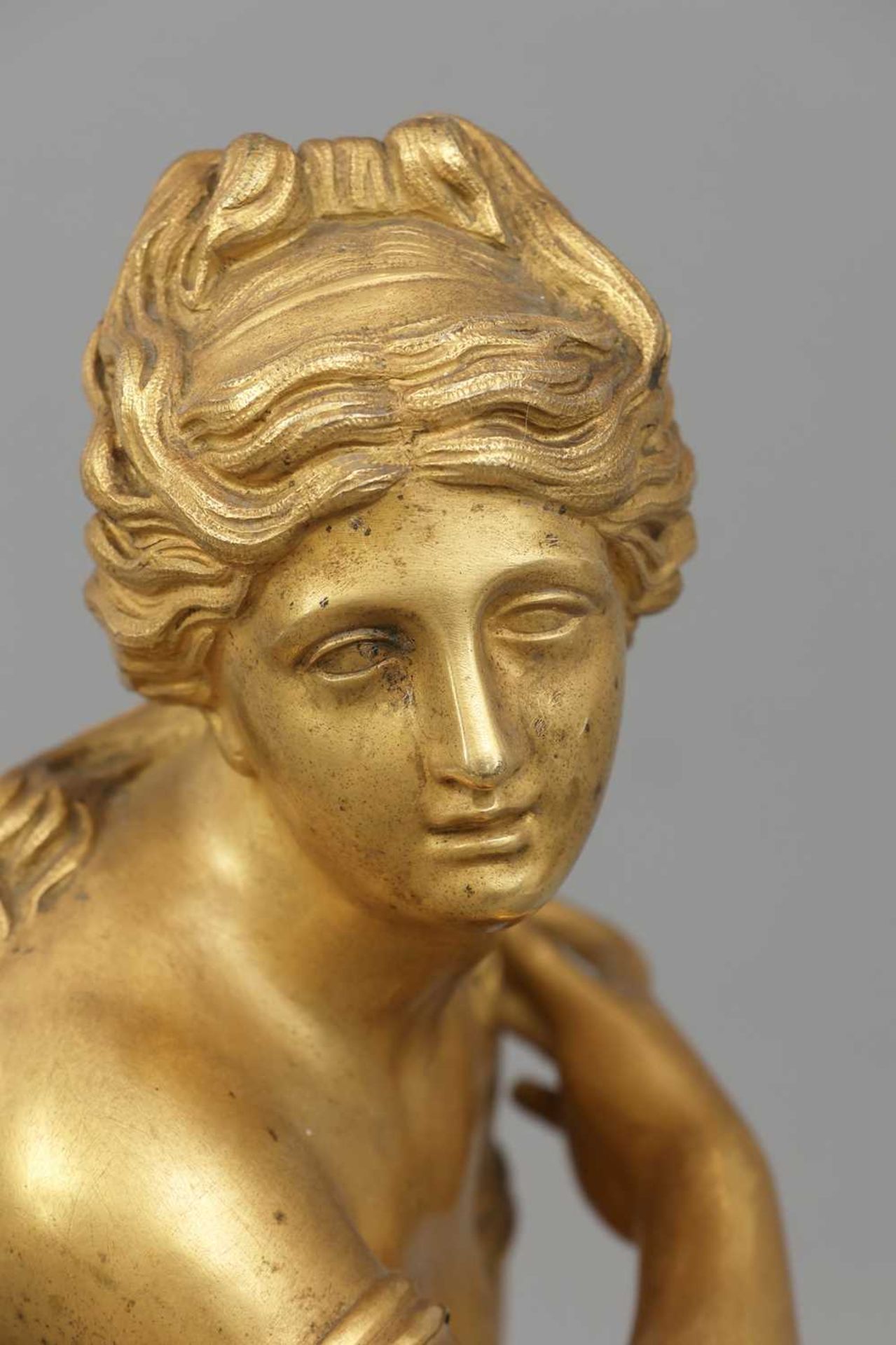 Bronzefigur nach ANTOINE COYSEVOX "Badende Venus auf Schildkröte" - Bild 4 aus 4