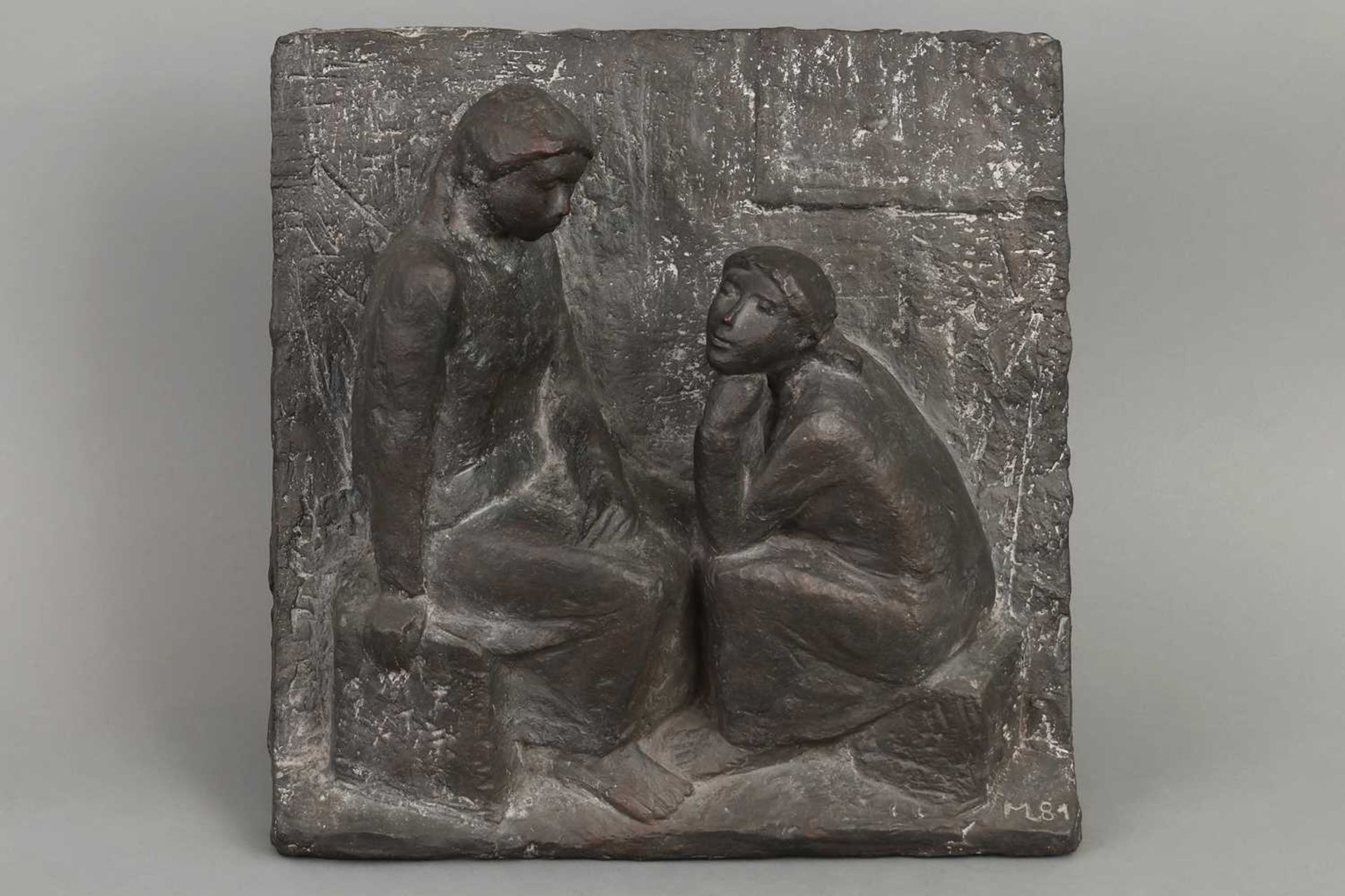 MEIKE LIPP (1926-2015) Bronzerelief "Mutter und Tochter"