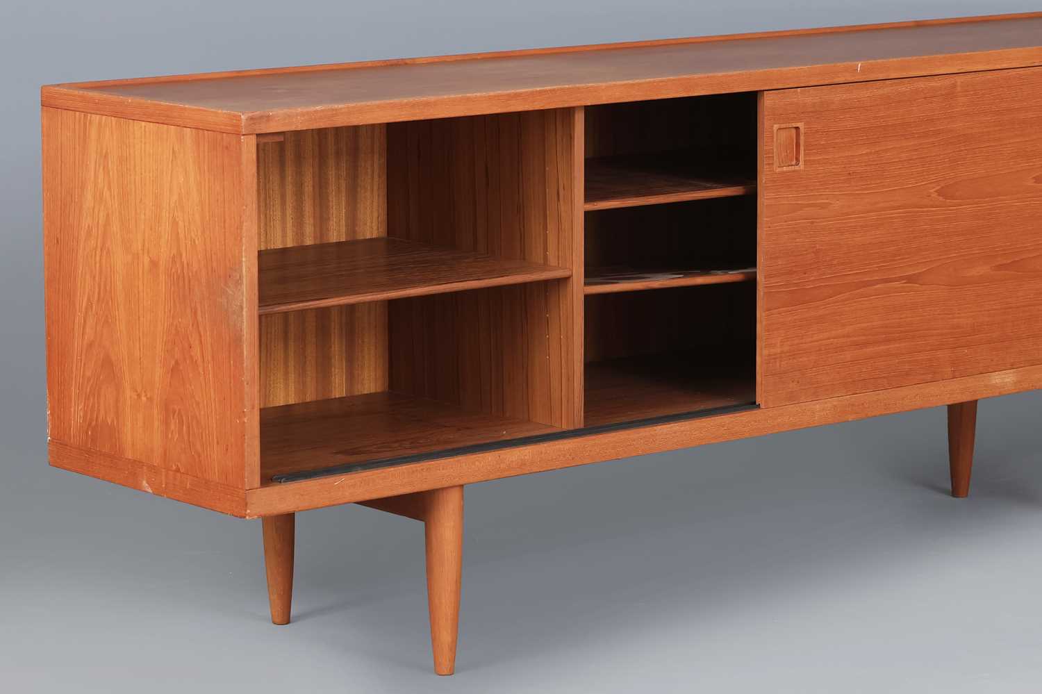 NIELS O. MØLLER (Denmark) Teakholz Sideboard "Modell 20" - Image 4 of 4