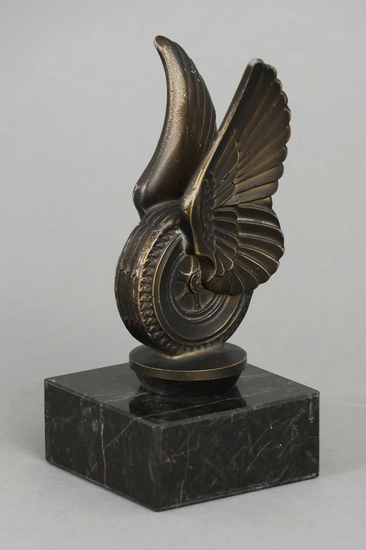 Automobilia Paperweight "Winged Wheel"