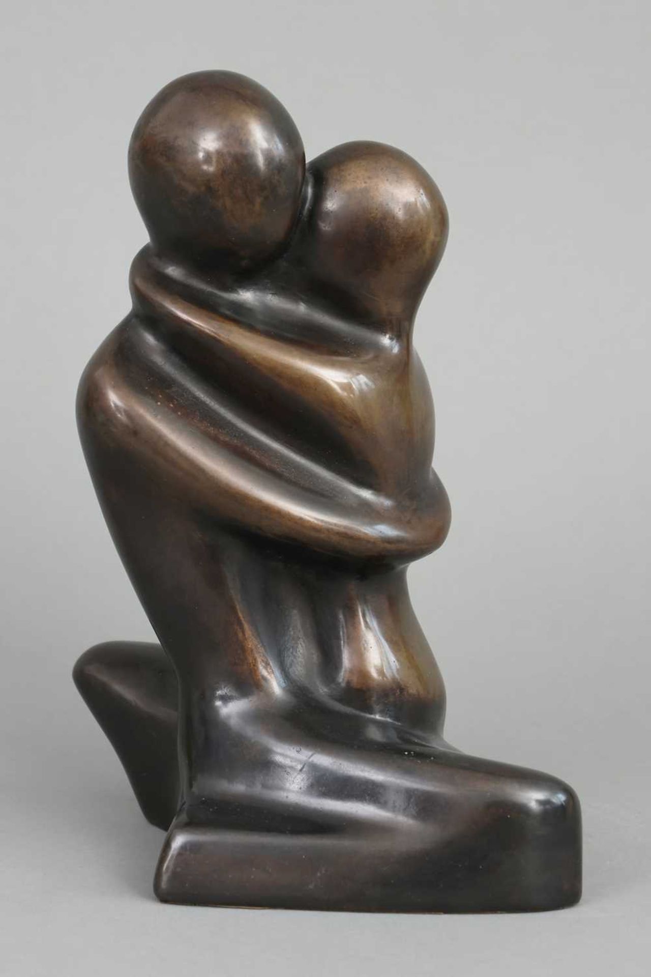 Moderne Bronzefigur "Verschlungenes Paar"