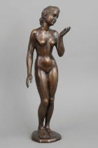 THEODOR EICHLER (1868-1946) Bronzefigur "Stehender weiblicher Akt"