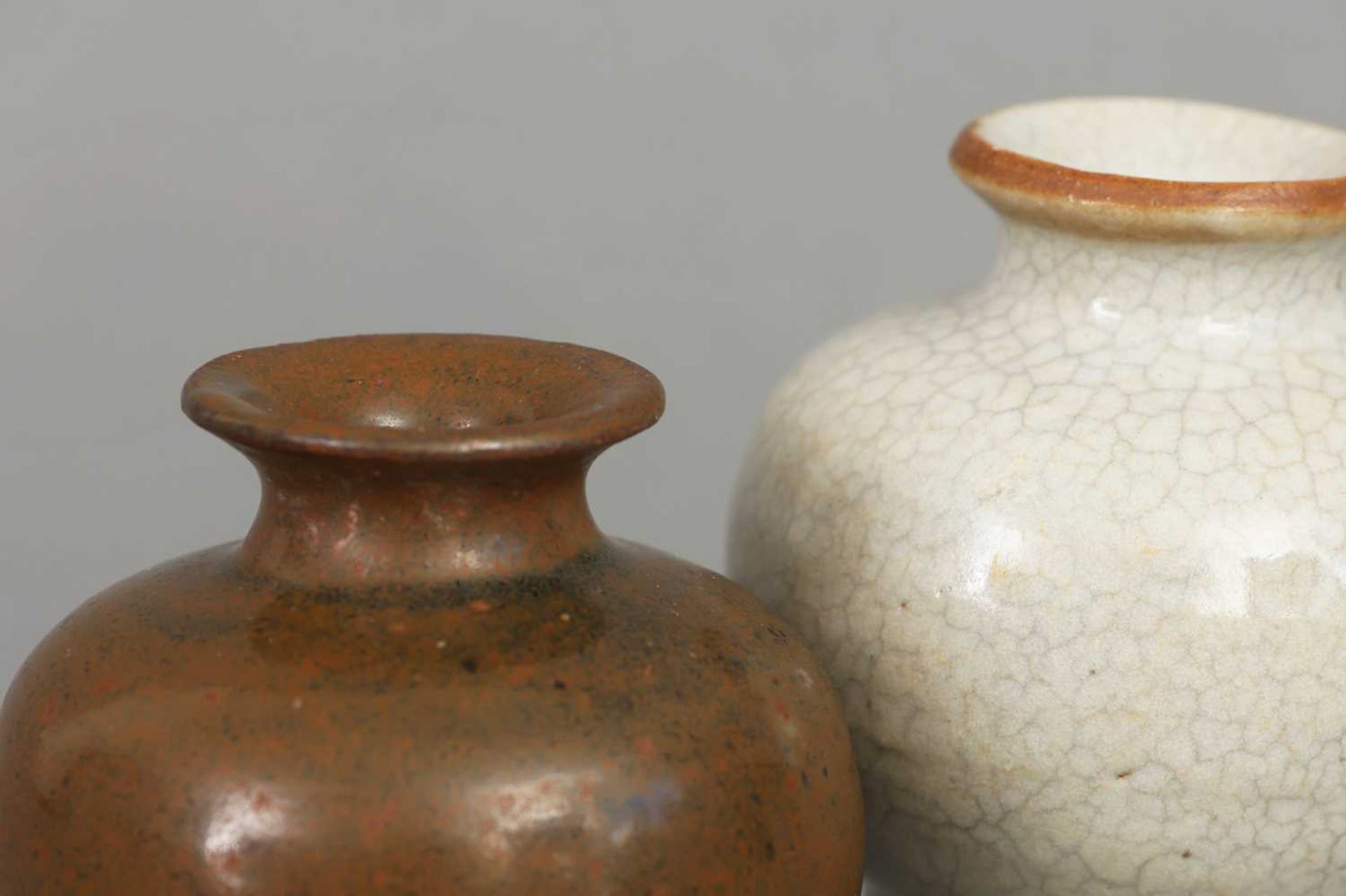 2  chinesische Vasengefäße (Salbenflaschen) - Bild 2 aus 3
