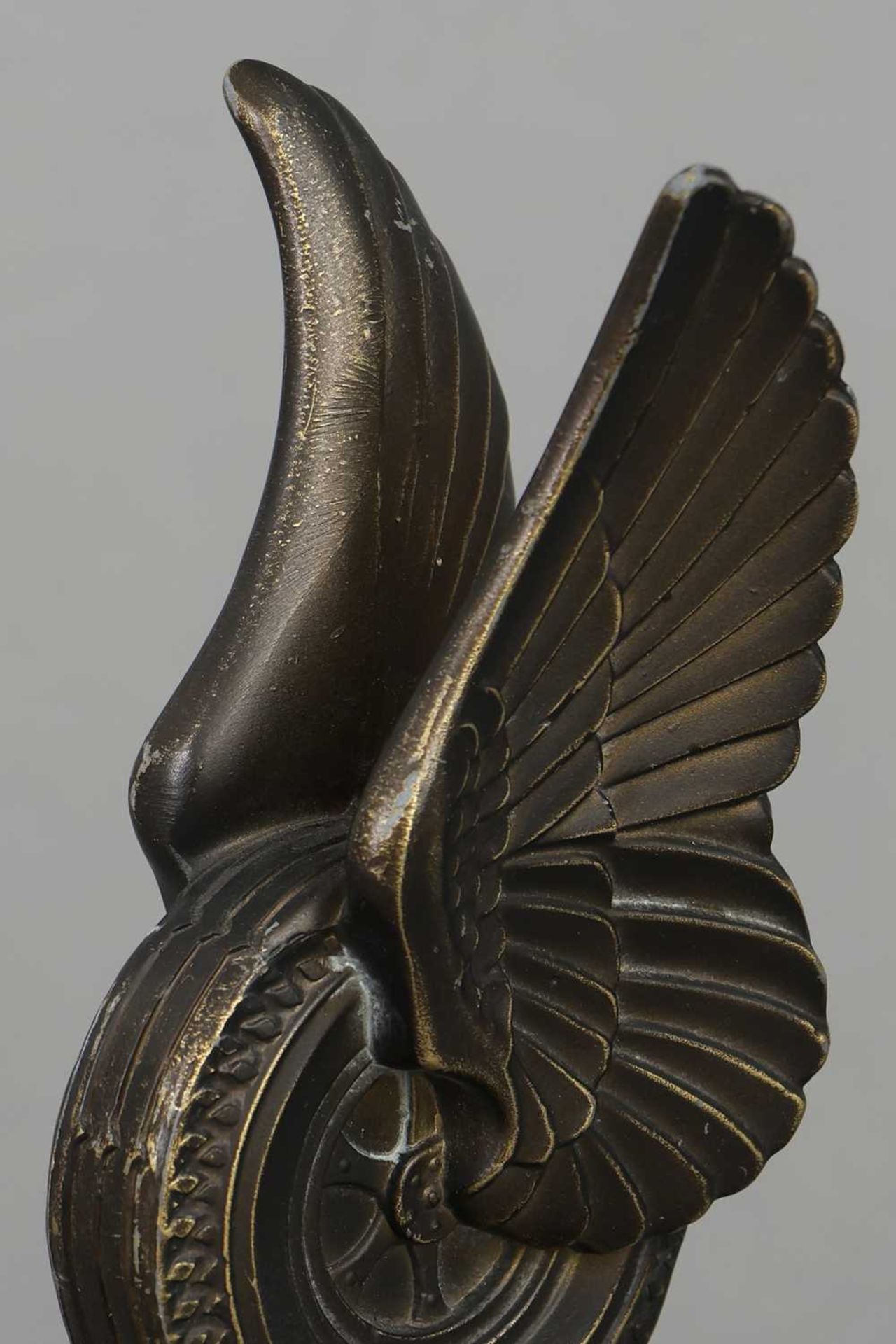 Automobilia Paperweight "Winged Wheel" - Image 3 of 3