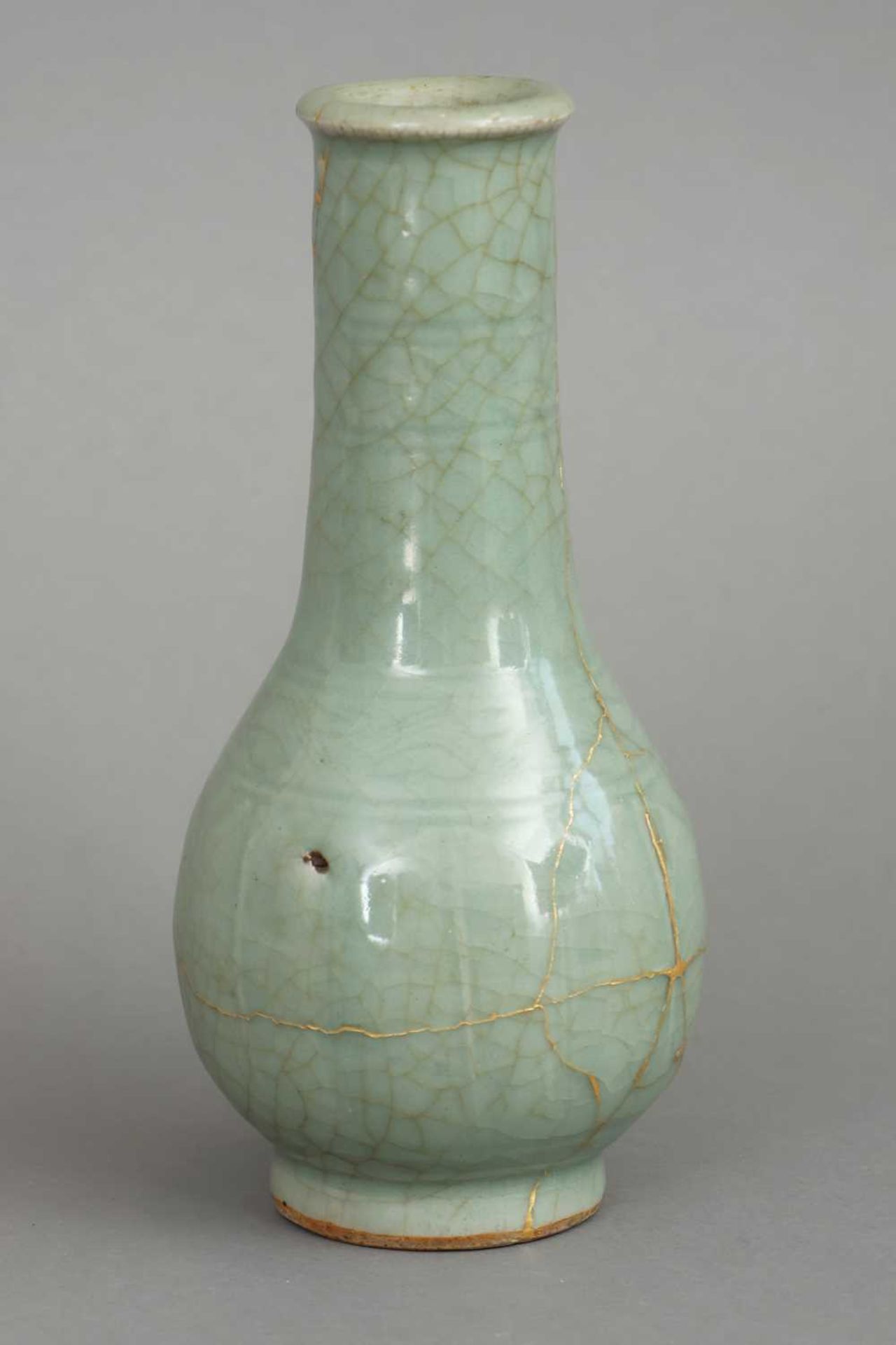 Chinesische Longquan Porzellanvase - Bild 2 aus 4