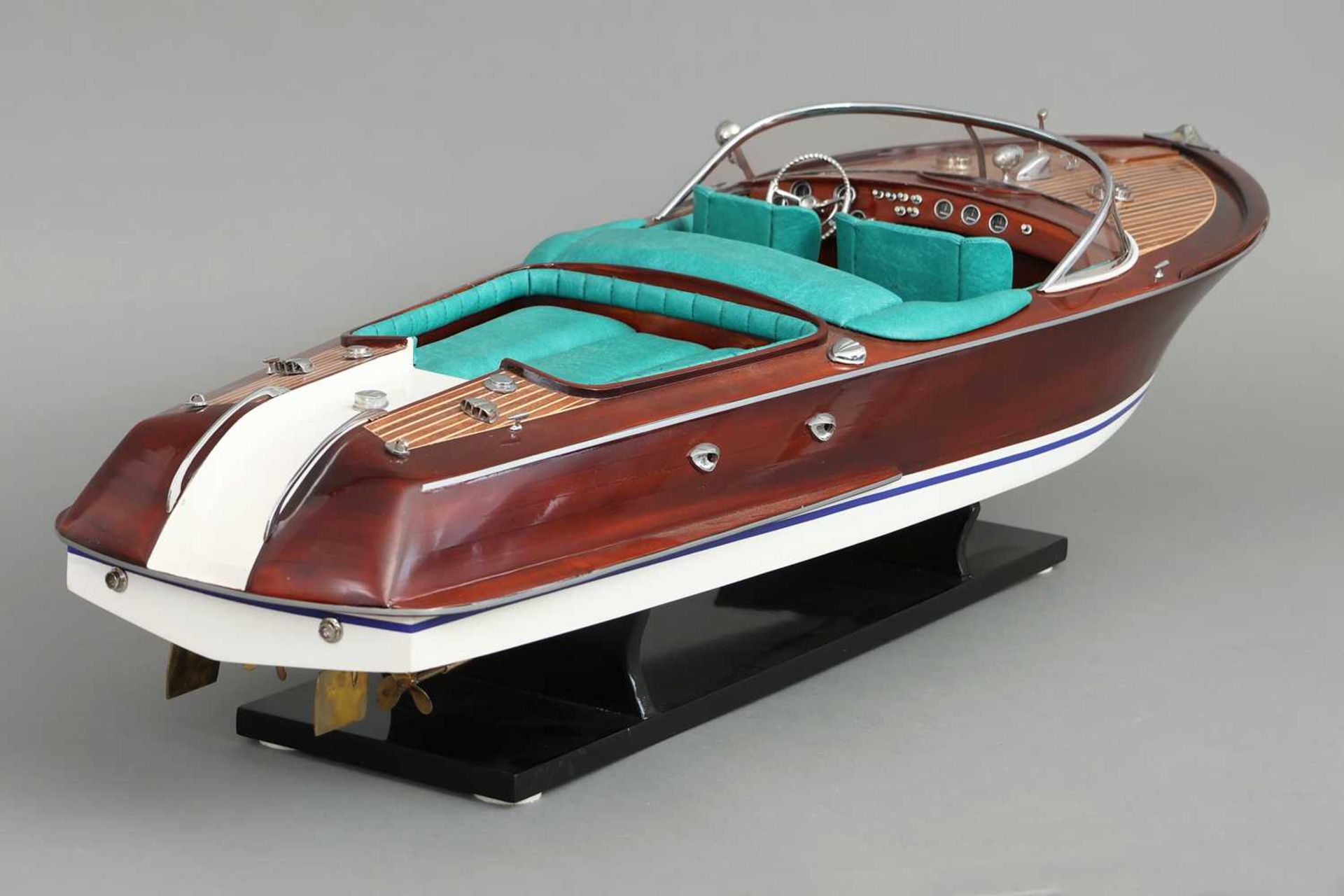 RIVA Aquarama Modellboot - Bild 2 aus 5