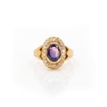 Ring mit Amethyst- und Diamantbesatz