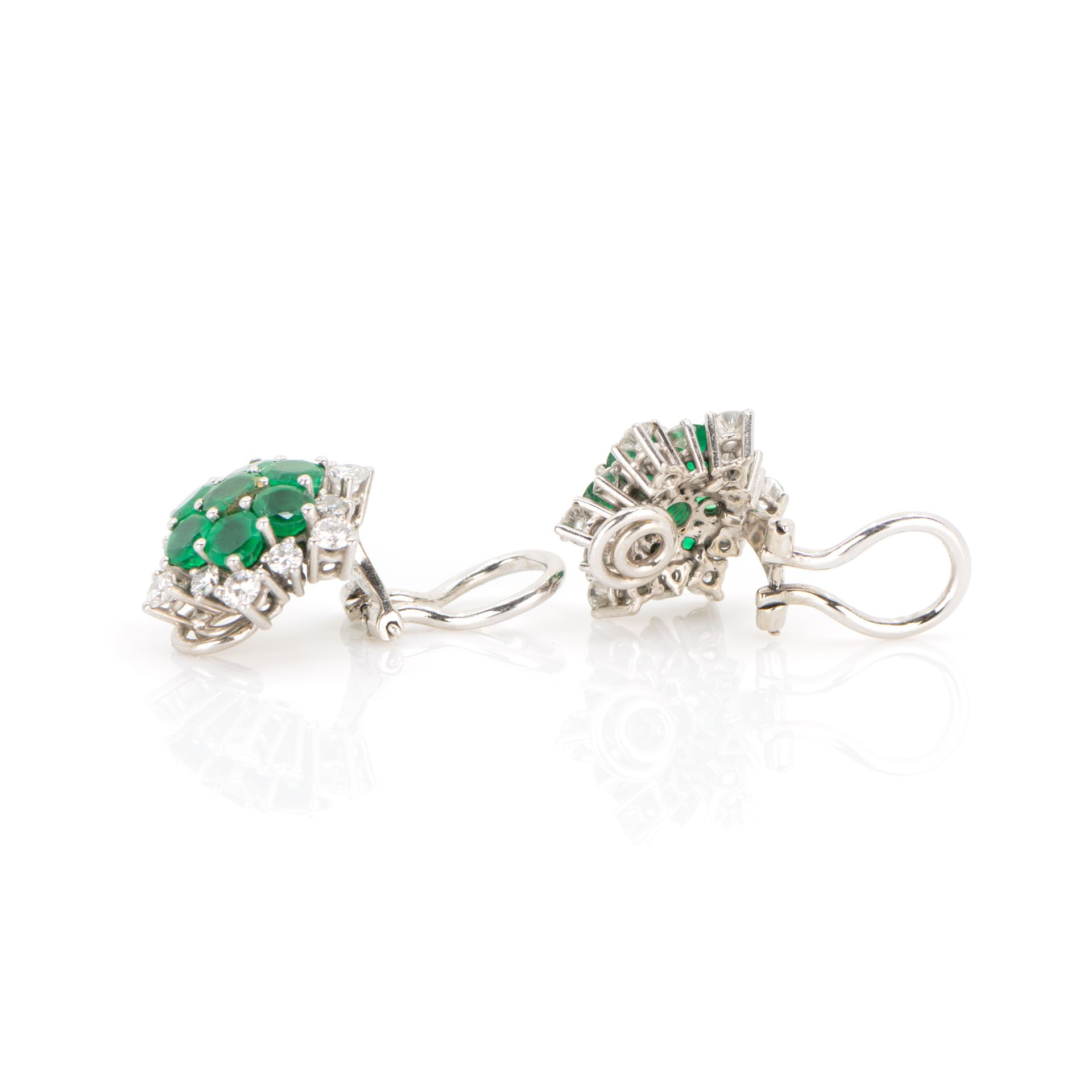 Paar Ohrclips mit Smaragd- und Diamantbesatz - Bild 3 aus 4