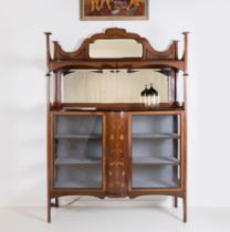 Jugendstil-Vitrinenschrank