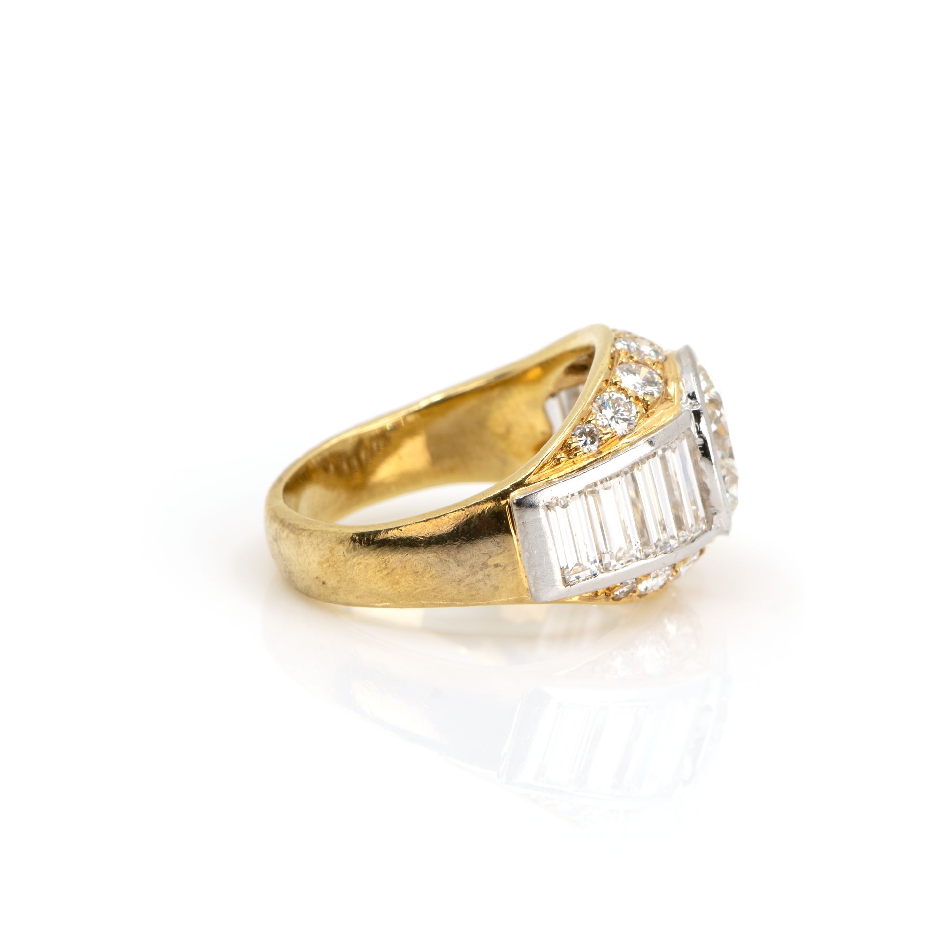 Ring mit Diamantbesatz - Bild 3 aus 5