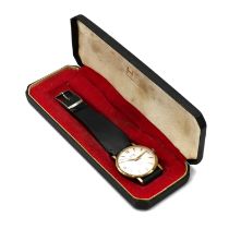 Heft, Royal Seal, a gentleman’s 9 carat gold mechanical wrist watch on a strap, inscribed to the ...