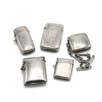Five silver vesta cases, one with a part of a silver fob chain, various dates and markers, 158 grams