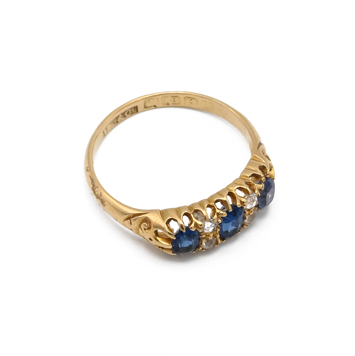 A Victorian 18ct yellow gold sapphire and diamond ring, set with three oval mixed cut sapphires a... - Image 2 of 3