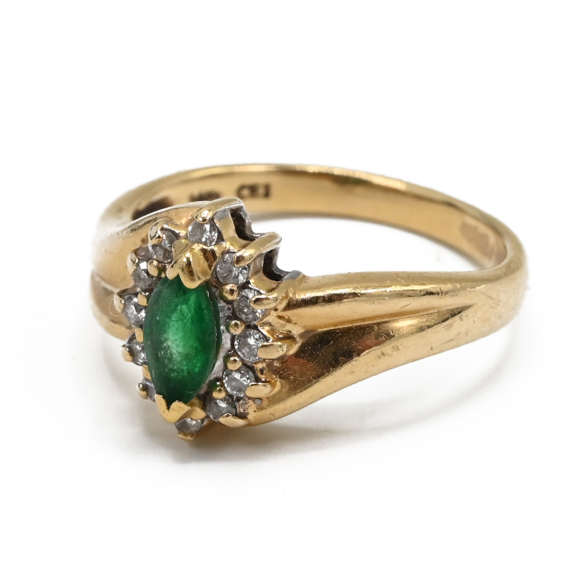 A 14ct gold and emerald ring and diamond cluster ring, set with pear shaped emerald, finger size ... - Image 5 of 6