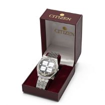 Citizen Crystron Solar Cell quartz stainless steel wristwatch. 39mm case. With box. (s)