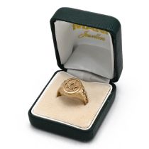 A 9ct gold signet ring, with a masonic symbol, London 1998, 5.62 grams. (J)
