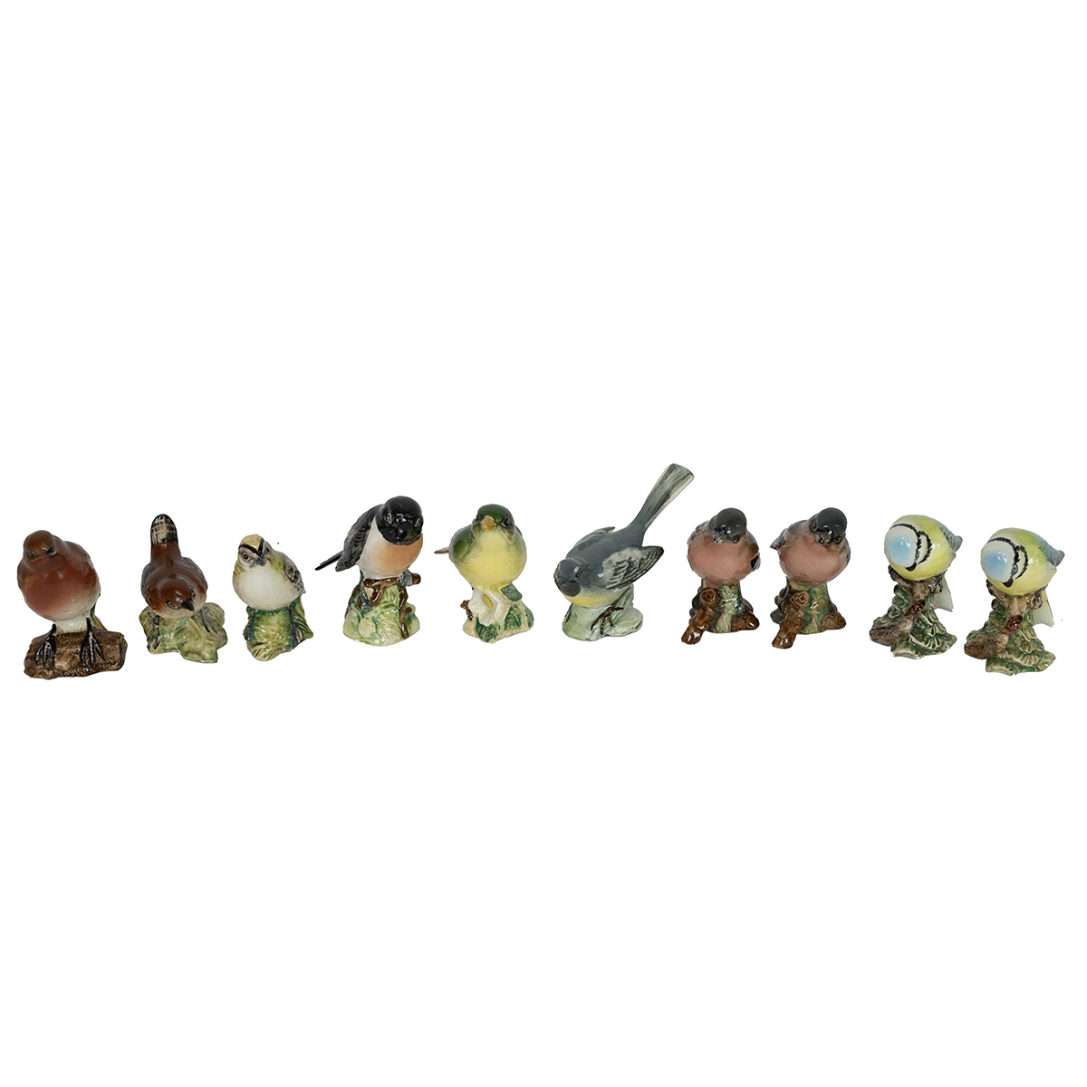 Beswick - 10 bird figurines to include: 2 x Chaffinch (1 a/f); Wren; 2 x Blue Tit; Goldcrest; Rob...