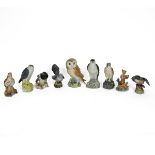 Collection of larger bird figurines by Beswick and Royal Doulton to include by Beswick: Magpie mo...