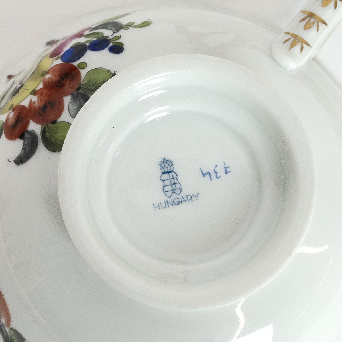 Herend Porcelain to include a figure of a Magyar soldier with sword drawn; a kingfisher figurine ... - Image 5 of 5