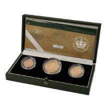 2002 Royal Mint three coin gold proof Sovereign set with Golden Jubilee design. Includes (1) 2002...