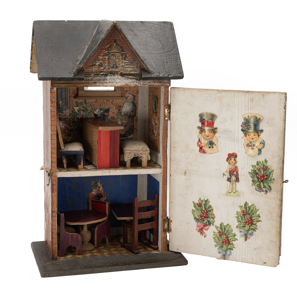 Small 19th Century Dolls House c1880s. Wooden construction with paper exterior depicting a Georgi... - Bild 2 aus 4