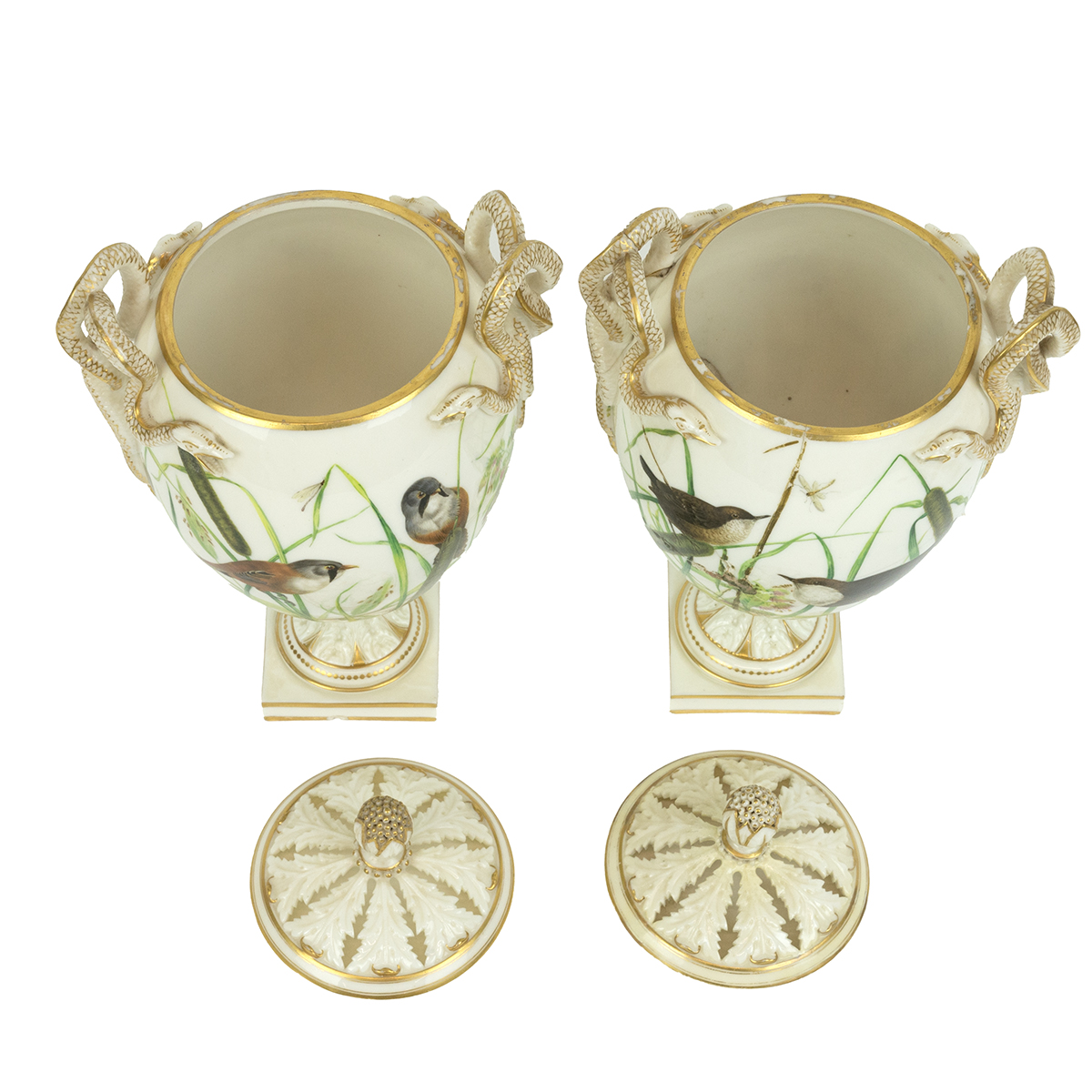 In the manner of Thomas Bott for Kerr & Binns Royal Worcester, circa 1850's, a pair of pot pourri... - Image 5 of 6