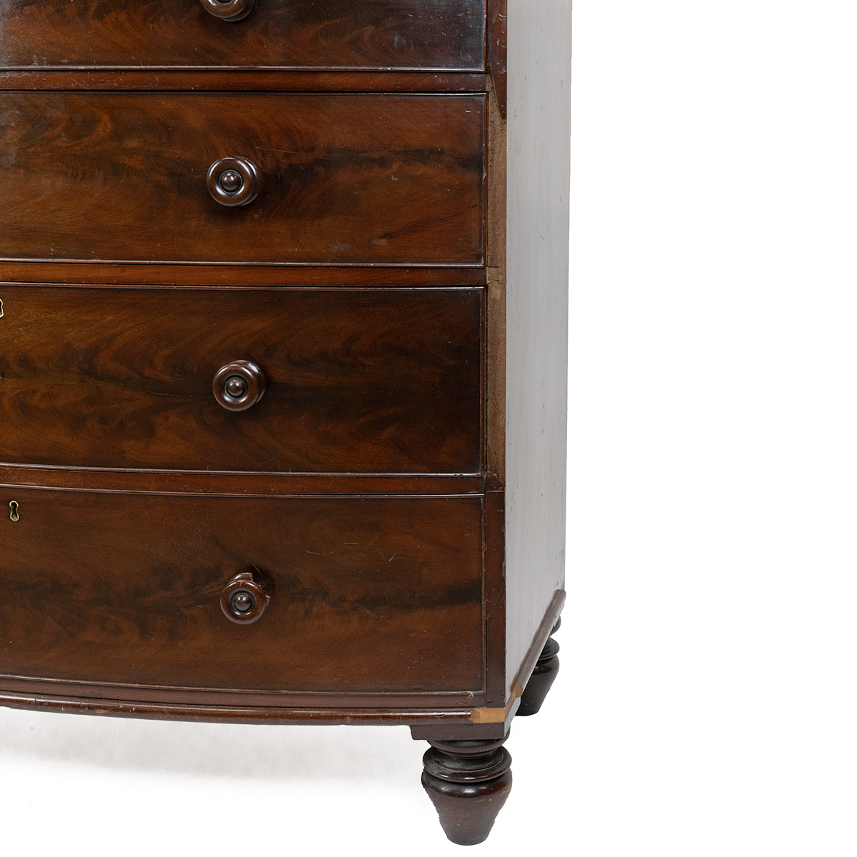 Mid Victorian Mahogany bow fronted chest of drawers. Two small over three long graduated drawers ... - Image 4 of 7