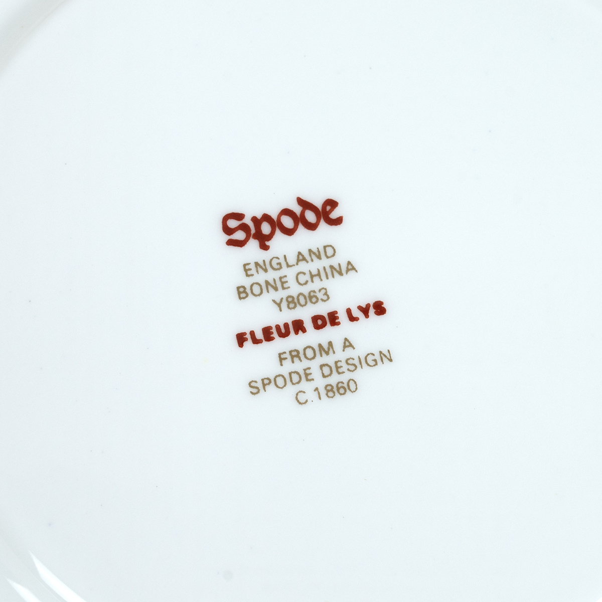 Spode Fleur de Lys dinner service comprising 6 x Dinner Plates, 6 x side plates, 6 x dessert plat... - Image 3 of 3