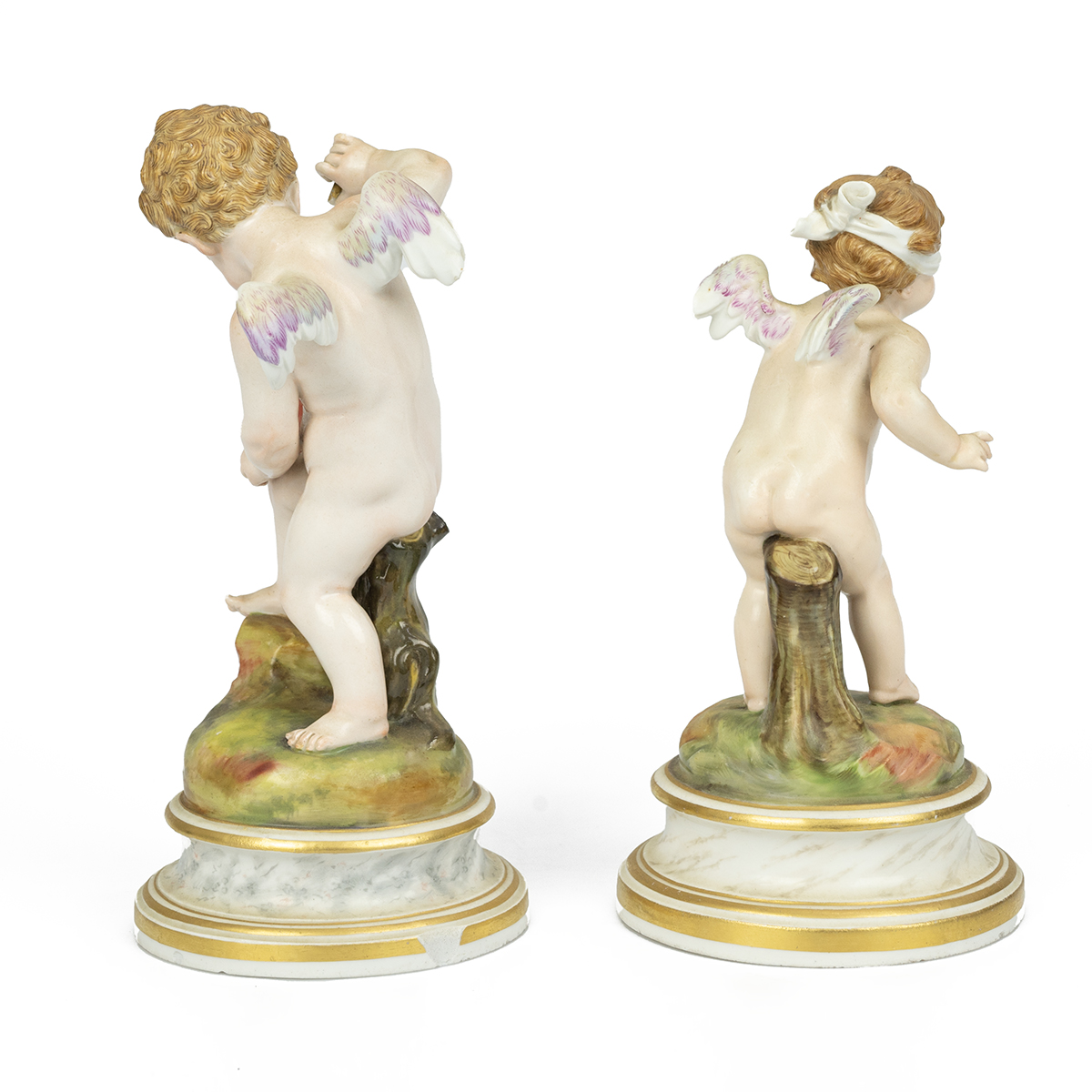 Meissen - two 19th century cupids, one piercing a heart with an arrow (broken) (20cm) and the oth... - Image 2 of 5