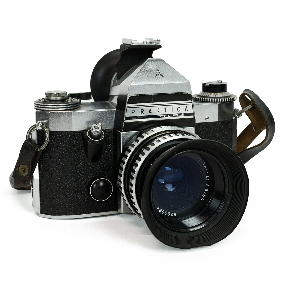 Various vintage cameras and accessories to include Kodak Brownie, Praktica FX, Polaroid, Olympus ... - Image 4 of 5