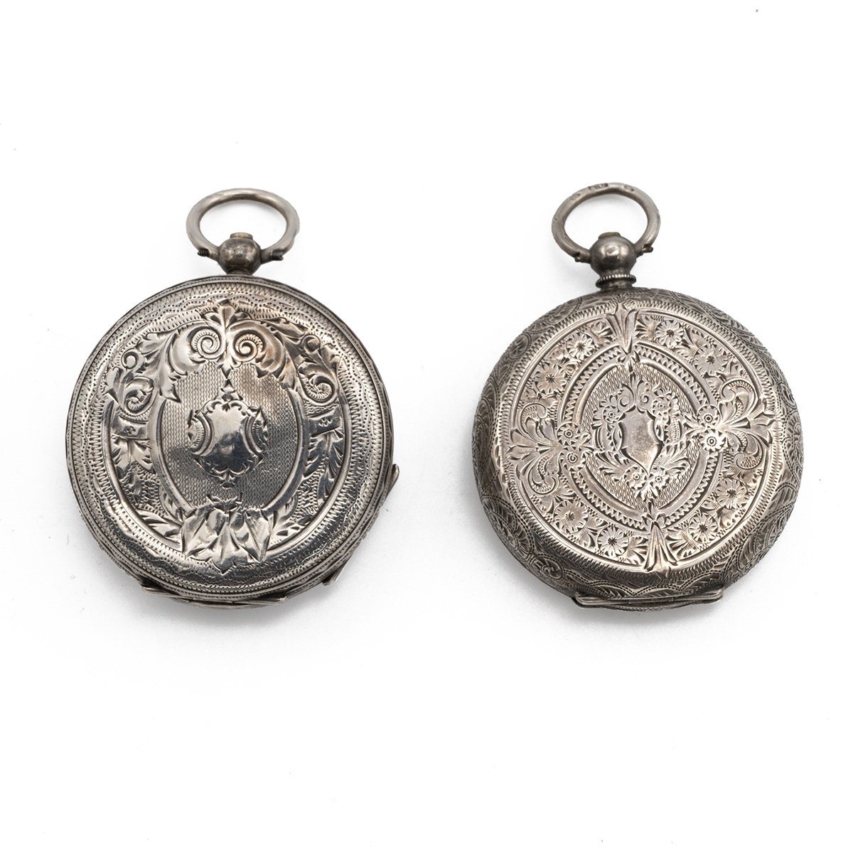 Victorian silver pocket watch, London 1852, along with a silver fob chain, two silver ladies' poc... - Image 7 of 8