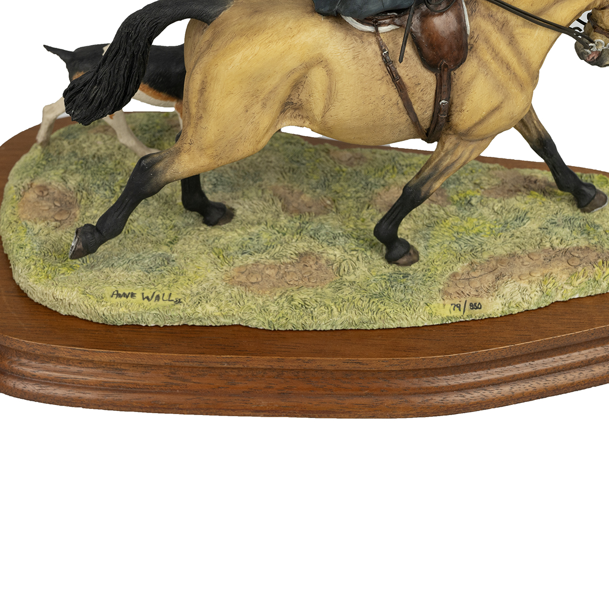Border Fine Arts "Elegance in the Field" limited edition (79/850) figurine on removable wooden ba... - Image 3 of 3