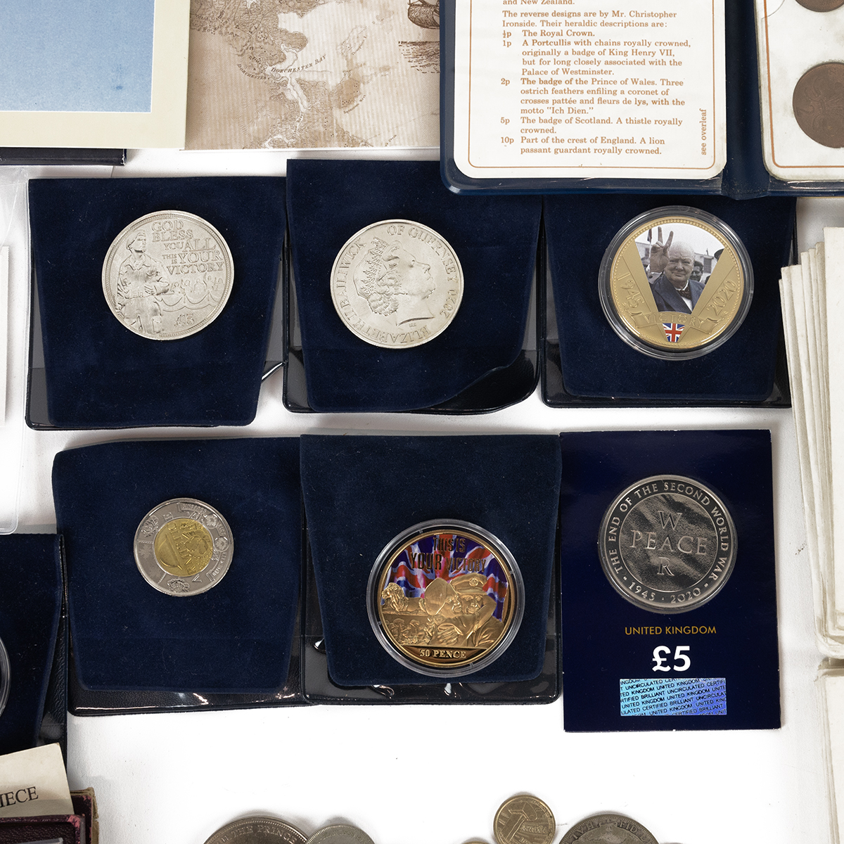 Commemorative and world coins, to include two Royal Mint 2021 brilliant uncirculated annual coin ... - Image 3 of 4