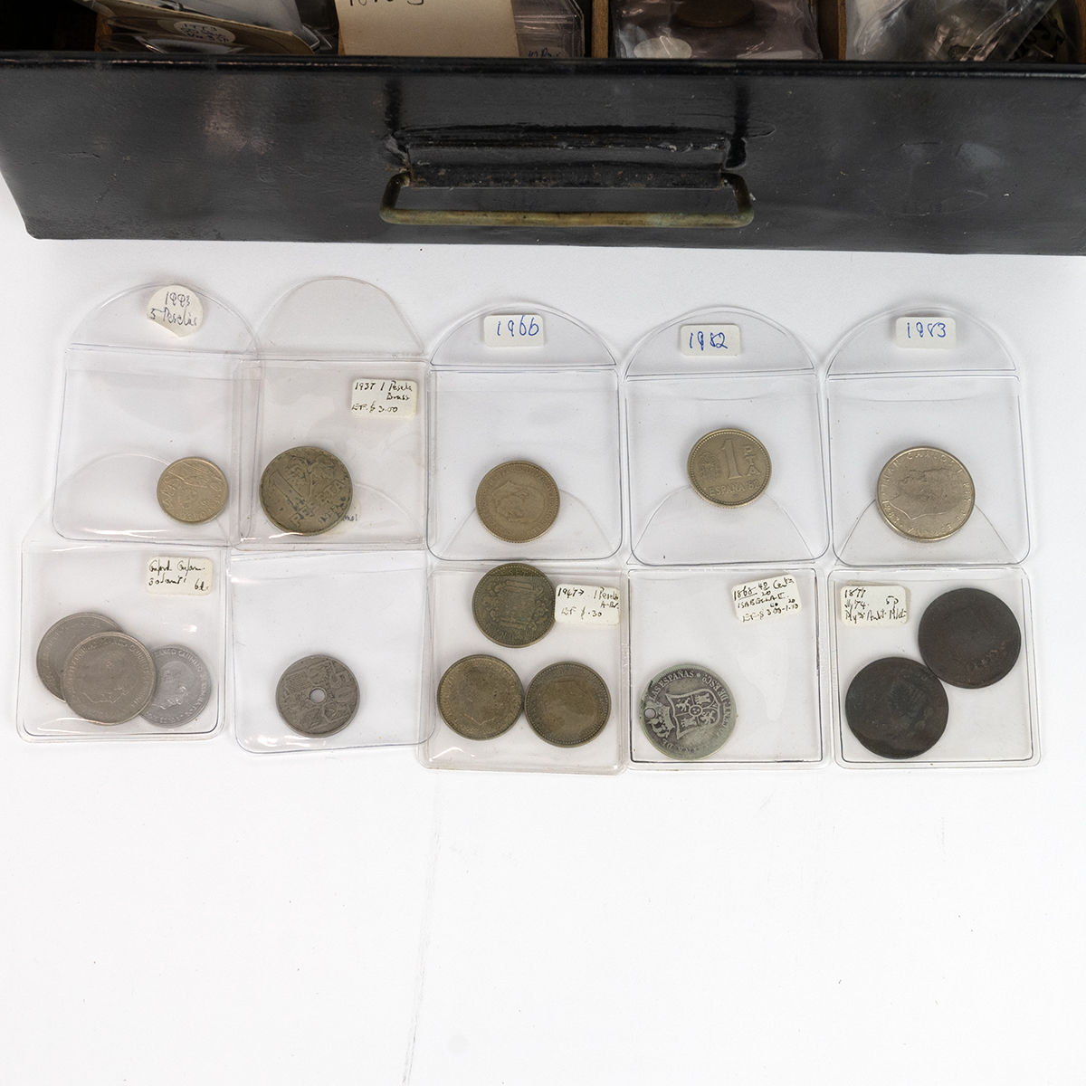Large coin collection, including circulating issues from Malta, Portugal, Singapore, Zambia, Yugo... - Bild 3 aus 3
