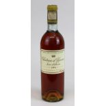 Eine Flasche 1971er Château d´Yquem, Lur-Saluces, Sauternes, Füllhöhe: Halsansatz, Verkapselung