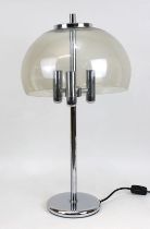 Tischlampe, 1970er Jahre, im typischen Design der Zeit, in Pilzform, runder Fuß u. Schaft mit 3
