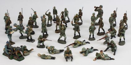 Konvolut Soldatenfiguren aus Elastolin und Lineol, Deutsches Reich 1933-45, 40 Figuren, einige