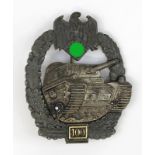 Panzerkampfabzeichen in Bronze Stufe 5, Sammlerkopie, Einsatzzahl 100, Metall bronziert, 6 x 5 cm,