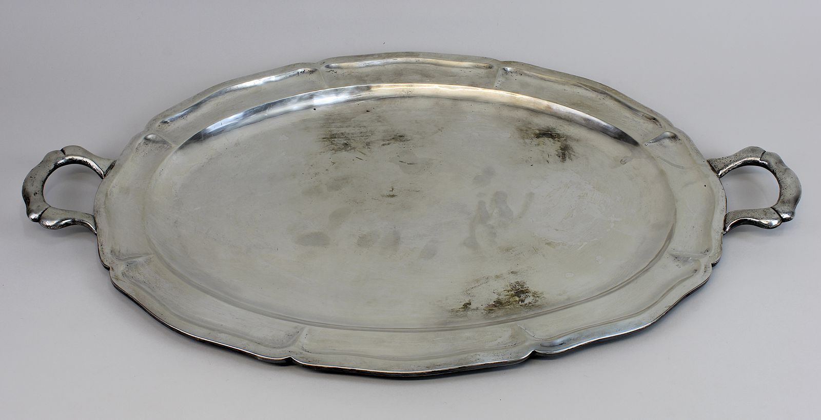 Henkeltablett, Mexiko 20. Jh., Sterling - Silber, im Barockstil, ovale Form, auf Boden gepunzt "